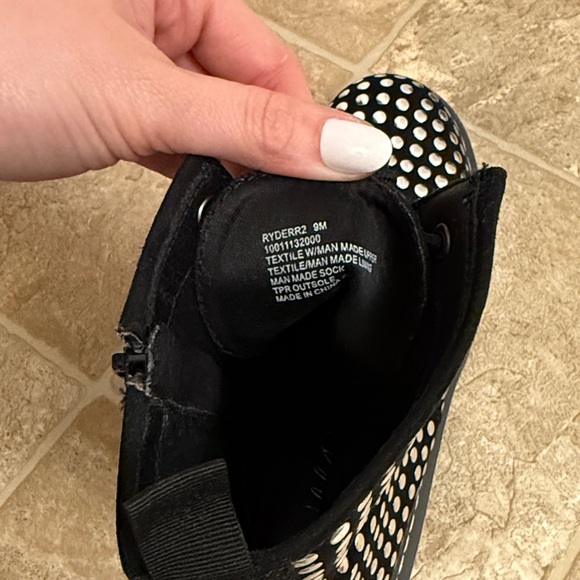 Studded Black Boots - Picture 3 of 4